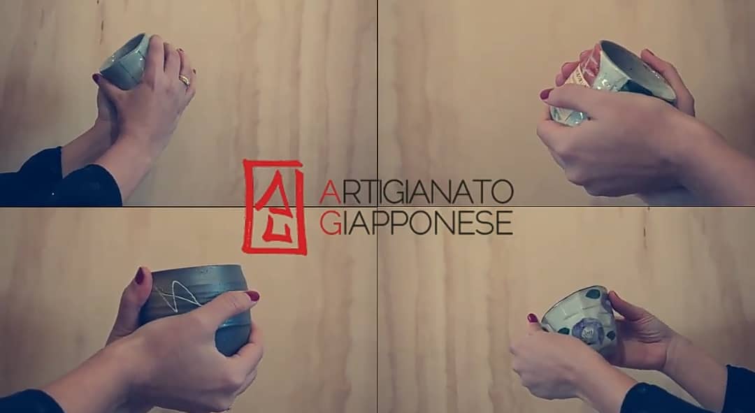 Carica il video: 
