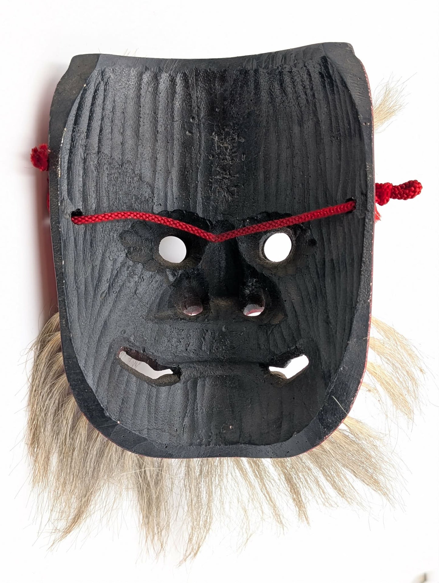 Maschera in legno Tengu