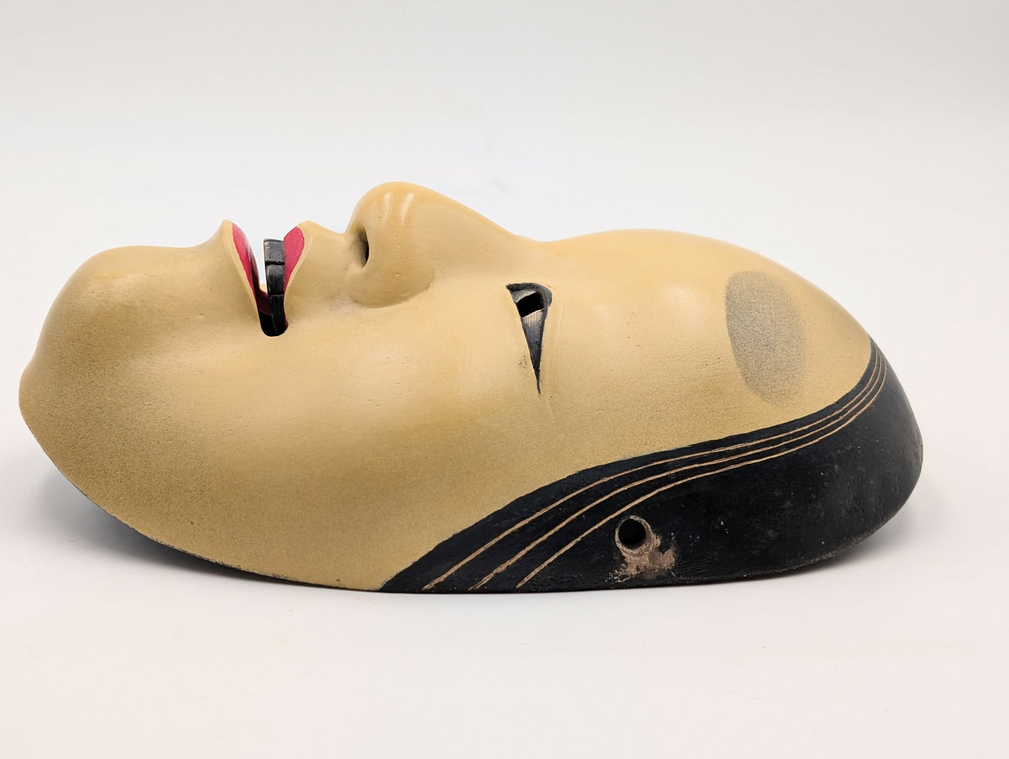 Maschera in legno Koomote Onna