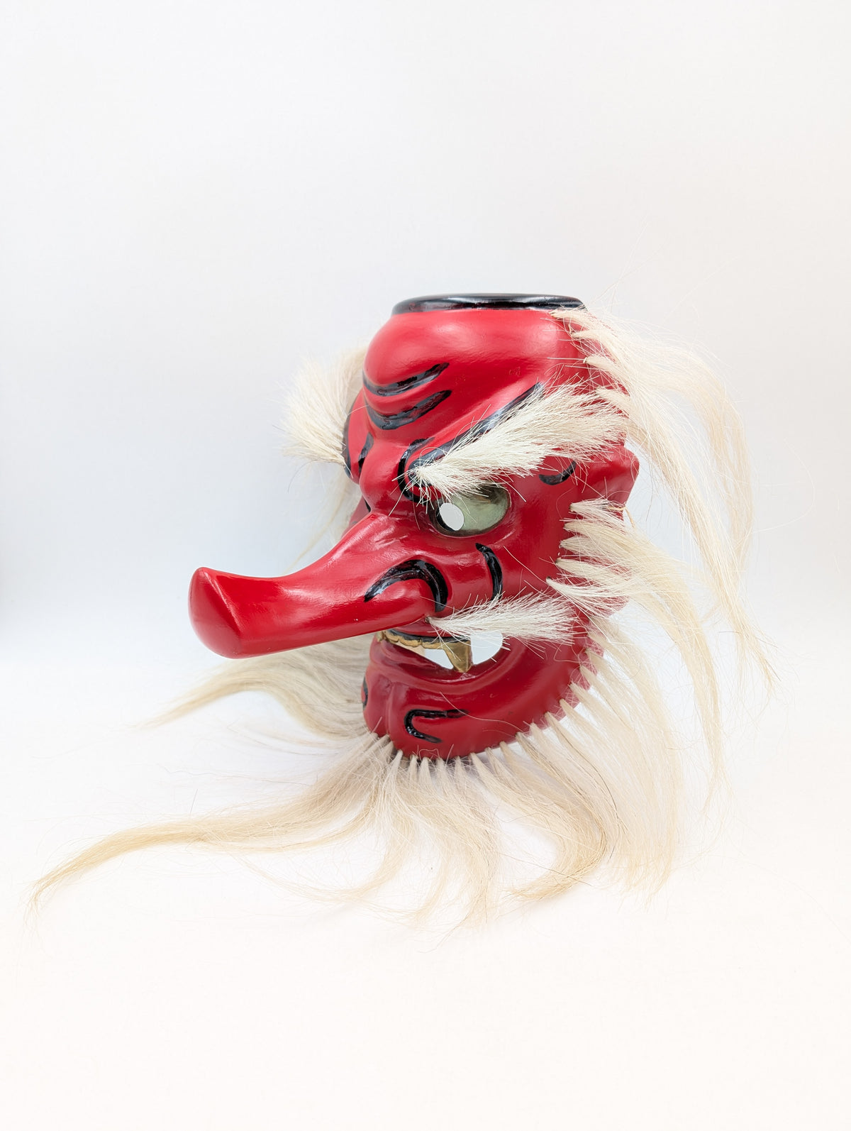 Maschera in legno Tengu